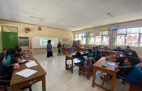 Peluang Karier Lulusan Pendidikan Bahasa Inggris: Tidak Hanya Jadi Guru Simak 7 Prospek Kerja Bergengsi Ini