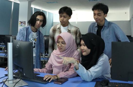 Gambar Artikel Prospek Karier Lulusan Sistem Informasi: Menjawab Kebutuhan Industri Dan Peluang Wirausaha Digital Yang Menjanjikan