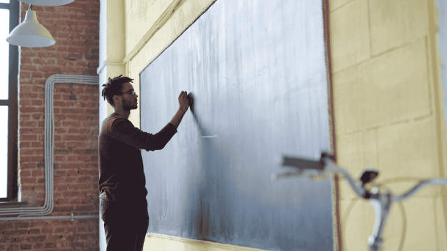 Gambar Artikel Pendidikan Dan Tantangan Masa Depan: Menyiapkan Generasi Yang Adaptif Dan Berdaya Saing