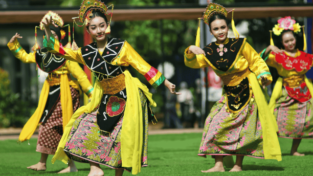 Pendidikan Dan Perubahan Sosial Budaya