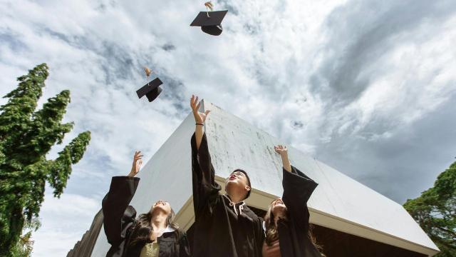 Kehidupan Mahasiswa: Proses Belajar Dan Pendewasaan Diri Di Dunia Kampus