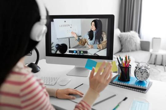 Gambar Artikel Tren Kuliah Hybrid Semakin Diminati Mahasiswa Di Indonesia