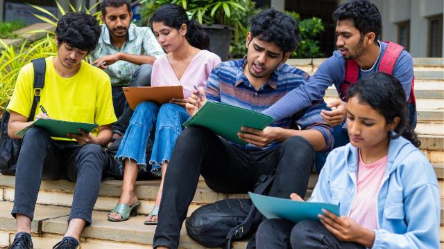 Gambar Artikel Mahasiswa Berprestasi: Strategi Mencapai Keunggulan Akademik Dan Non-Akademik