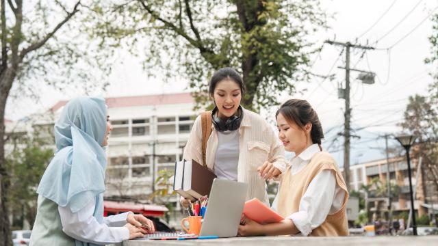Gambar Artikel Mahasiswa Dan Pentingnya Kemampuan Networking Untuk Membangun Peluang Masa Depan