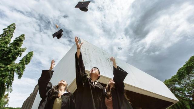 Mahasiswa Dan Pengembangan Soft Skills: Mempersiapkan Generasi Profesional Yang Kompeten