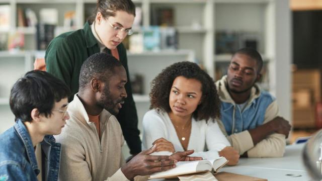 Gambar Artikel Optimalisasi Peran Mahasiswa Melalui Kurikulum Inovatif Dan Pendidikan Inklusif Di Era Modern