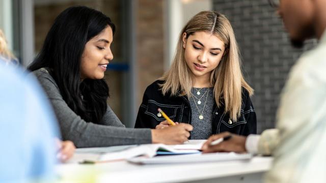 Gambar Artikel Mahasiswa Indonesia Dan Pentingnya Menjaga Kesehatan Mental Dalam Kehidupan Kampus