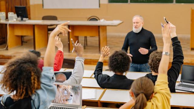 Gambar Artikel Mahasiswa Indonesia Dan Masa Depan Pendidikan Di Era Perubahan Global