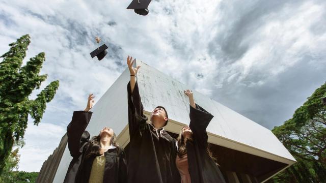 Gambar Artikel Dinamika Kehidupan Mahasiswa Indonesia: Dari Kurikulum Hingga Kesehatan Mental