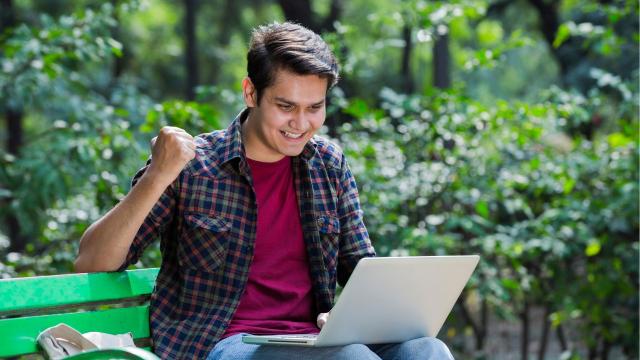 Gambar Artikel Mahasiswa Dan Peran Teknologi Dalam Pendidikan: Menyeimbangkan Inovasi, Etika, Dan Kesehatan