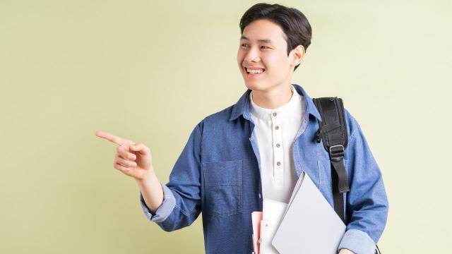 Gambar Artikel Dinamika Kehidupan Mahasiswa Indonesia Dalam Menghadapi Tantangan Akademik Dan Sosial Modern