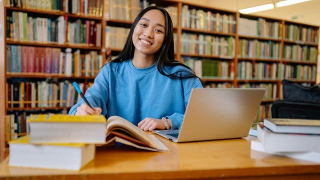 Gambar Artikel Membangun Mentalitas Unggul Mahasiswa Indonesia Dalam Menghadapi Persaingan Global