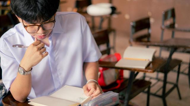 Membangun Kesadaran Sosial Mahasiswa Melalui Pendidikan Dan Kegiatan Kampus