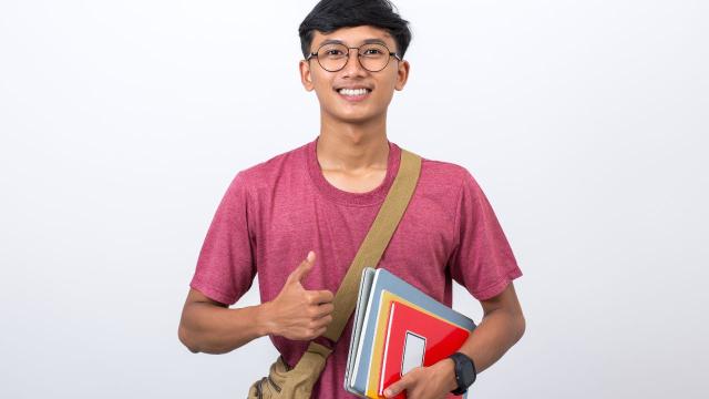 Gambar Artikel Menjadi Mahasiswa Tangguh Di Indonesia: Menyeimbangkan Akademik, Sosial, Dan Kesehatan Di Era Modern