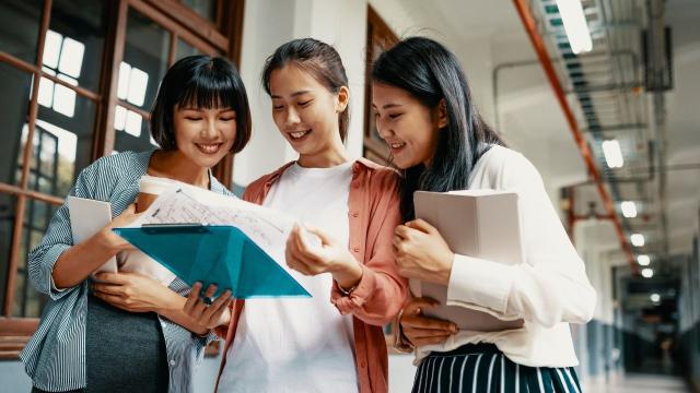 Mahasiswa Indonesia Adaptif: Menyatukan Kurikulum, Inklusivitas, Dan Kesehatan Dalam Kehidupan Kampus
