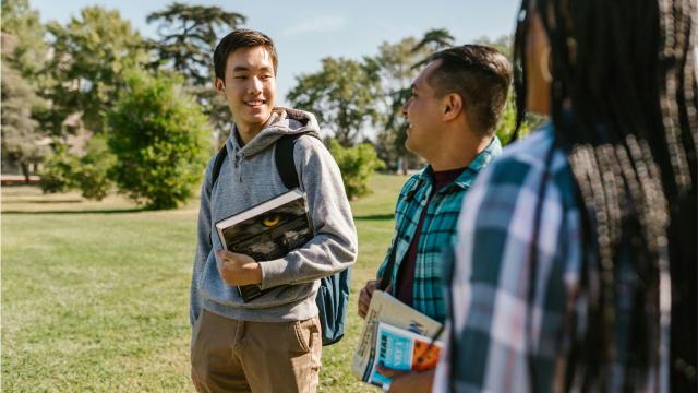 Pentingnya Pendidikan Karakter Bagi Mahasiswa Indonesia
