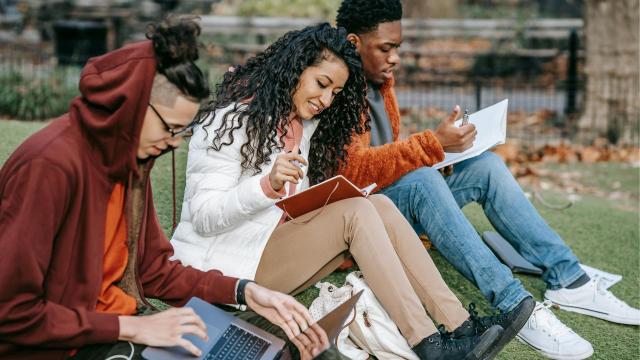 Gambar Artikel Sinergi Kurikulum Dan Pendidikan Inklusif Dalam Mendorong Kesetaraan Mahasiswa Di Indonesia