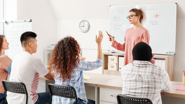 Gambar Artikel Mahasiswa Dan Pentingnya Kemampuan Berpikir Kritis Di Era Informasi