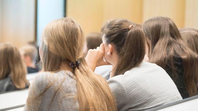 Mahasiswa Sebagai Agen Perubahan Dalam Masyarakat Modern