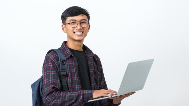 Mahasiswa, Universitas, Dan Kurikulum: Fondasi Pembentukan Generasi Unggul