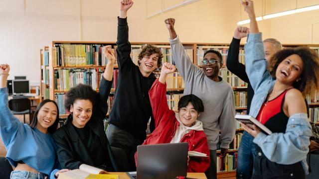 Gambar Artikel Mahasiswa Dalam Sistem Universitas: Peran, Tantangan, Dan Strategi Mengoptimalkan Kurikulum