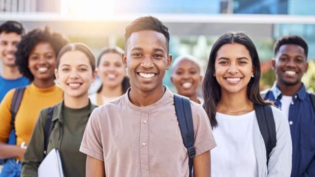 Gambar Artikel Mahasiswa Visioner: Mengembangkan Potensi Diri Melalui Pendidikan Dan Kehidupan Kampus Yang Seimbang