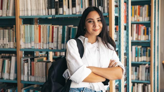 Mahasiswa Berkarakter Kuat: Peran Organisasi Dan Pergaulan Dalam Lingkungan Universitas Indonesia