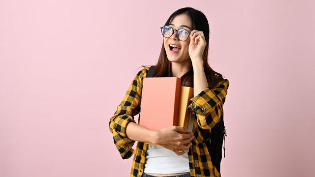Mahasiswa Tangguh Dan Beretika: Sinergi Pendidikan Karakter, Organisasi, Dan Pergaulan Di Universitas Indonesia