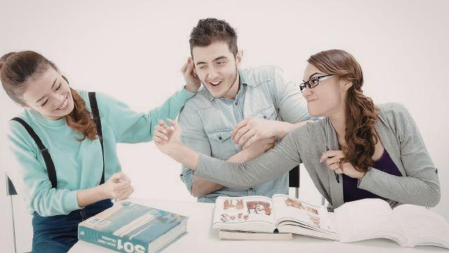 Mahasiswa Dan Pentingnya Kesadaran Hukum Dalam Kehidupan Kampus