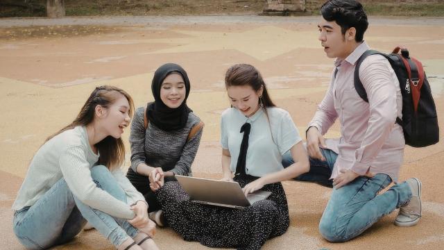 Membangun Mahasiswa Adaptif: Peran Kurikulum, Inklusivitas, Dan Budaya Kampus