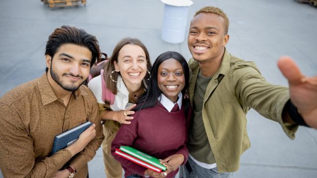 Gambar Artikel Mahasiswa Dan Peran Lingkungan Kampus Dalam Membentuk Karakter