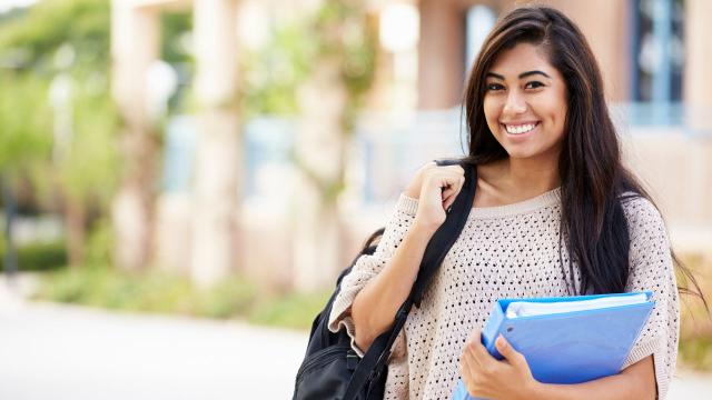 Mahasiswa Dan Peran Teknologi Digital Dalam Aktivitas Perkuliahan