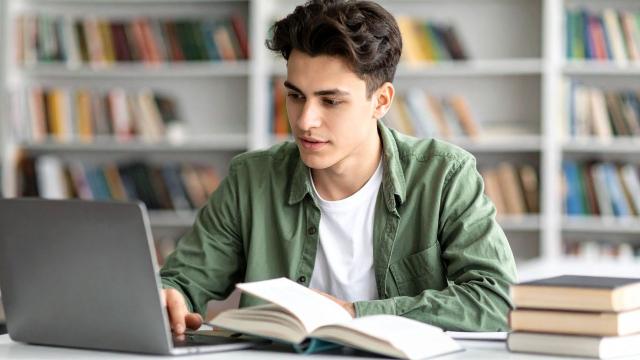 Gambar Artikel Mahasiswa Dan Pentingnya Membangun Kebiasaan Disiplin Sejak Masa Kuliah