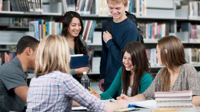 Gambar Artikel Strategi Mahasiswa Menyiapkan Masa Depan Karier Dan Kehidupan