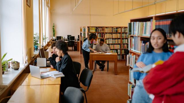 Gambar Artikel Strategi Manajemen Stres Mahasiswa Di Lingkungan Kampus