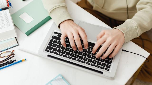 Gambar Artikel Pengembangan Soft Skill Mahasiswa Melalui Aktivitas Organisasi