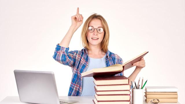 Strategi Pengembangan Kompetensi Bagi Calon Guru Dan Tenaga Pendidik