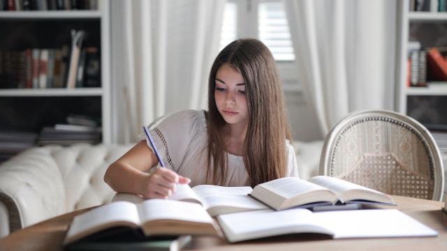 Gambar Artikel Mahasiswa Dan Hubungan Akademik Yang Sehat Antara Dosen Dan Mahasiswa