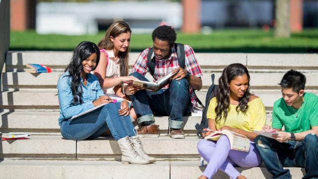 Gambar Artikel Peran Dosen Dalam Membentuk Karakter Dan Etika Mahasiswa Indonesia