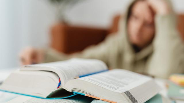 Mahasiswa Indonesia Dan Peran Universitas Dalam Pengembangan Soft Skills