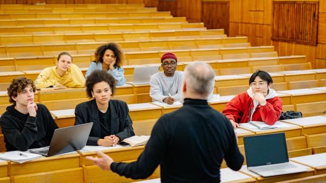Gambar Artikel Mahasiswa Di Tengah Transformasi Pendidikan Tinggi Indonesia
