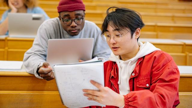 Gambar Artikel Mahasiswa Dan Pembentukan Identitas Akademik Di Perguruan Tinggi