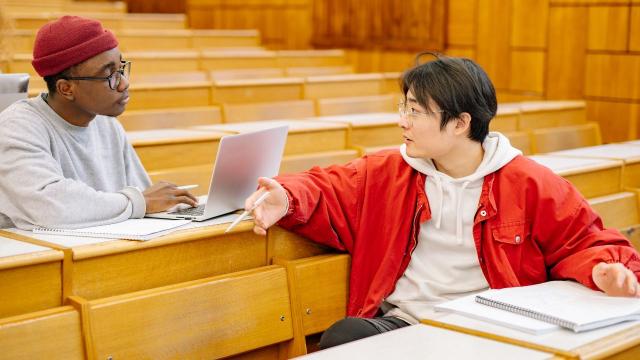 Gambar Artikel Mahasiswa Dan Penguatan Soft Skills Dalam Pendidikan Tinggi