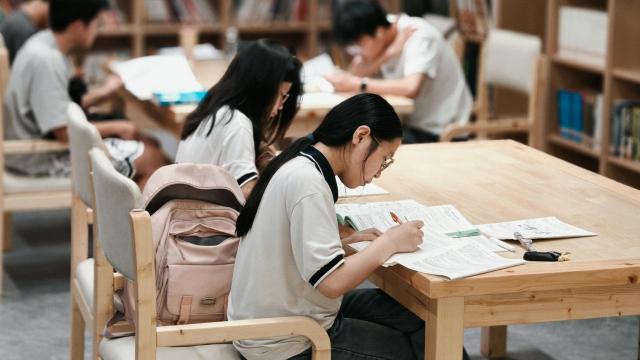 Gambar Artikel Mahasiswa Dan Peran Disiplin Akademik Dalam Meningkatkan Mutu Pendidikan