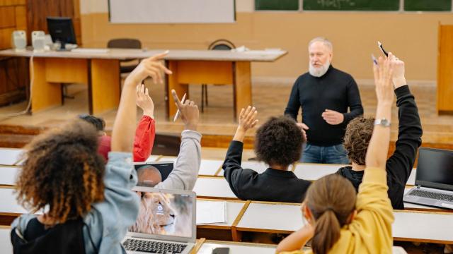 Gambar Artikel Mahasiswa Dan Peran Strategis Universitas Dalam Menjawab Tantangan Pendidikan Nasional