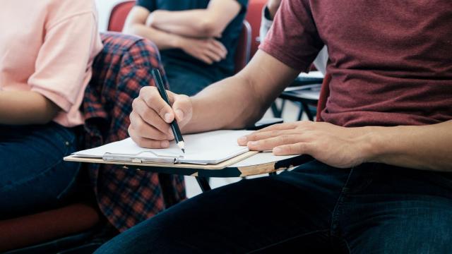 Gambar Artikel Mahasiswa Di Tengah Perubahan Paradigma Pendidikan Tinggi Indonesia