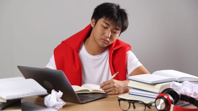 Gambar Artikel Mahasiswa Dan Pentingnya Keseimbangan Akademik Dan Kehidupan Pribadi