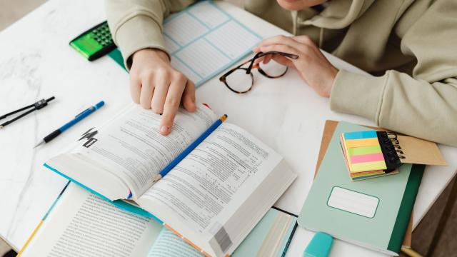 Gambar Artikel Mahasiswa Dan Strategi Universitas Dalam Mendukung Pendidikan Inklusif