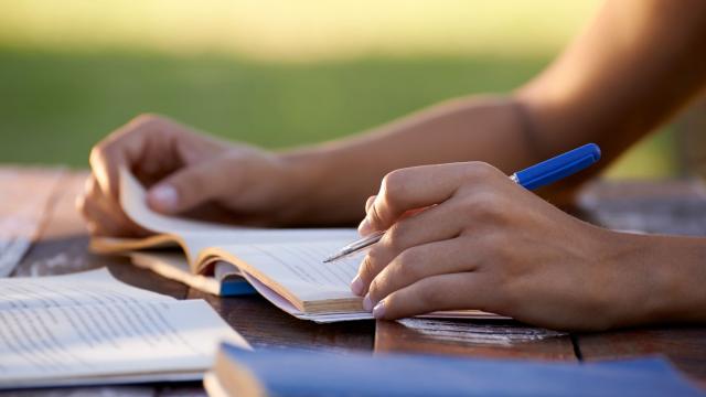 Mahasiswa Dan Strategi Pengembangan Soft Skills Di Perguruan Tinggi