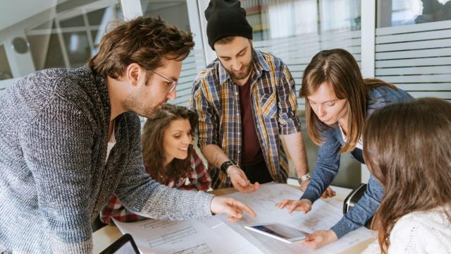 Gambar Artikel Mahasiswa Dan Peran Teknologi Dalam Meningkatkan Efektivitas Pembelajaran